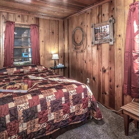 Apache Village 5, Queen Bed, Midtown, Sleeps 2 鲁伊多索 外观 照片