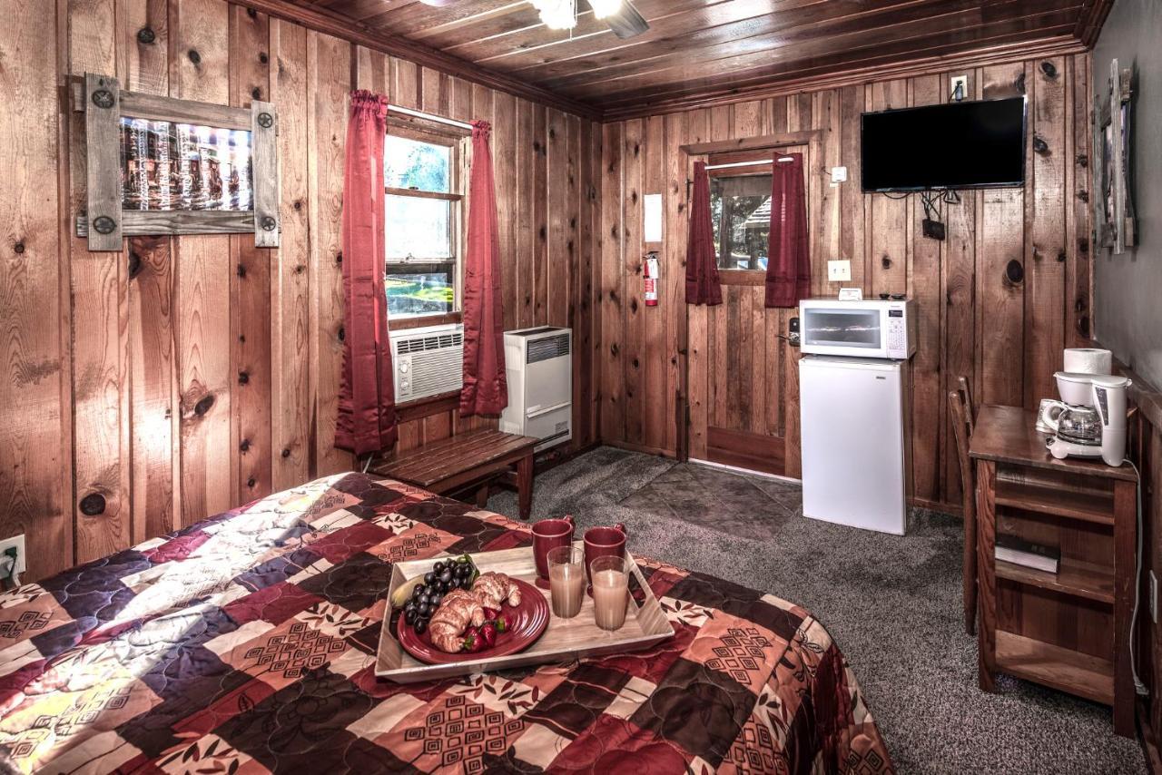 Apache Village 5, Queen Bed, Midtown, Sleeps 2 鲁伊多索 外观 照片